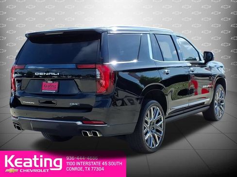 Used 2025 GMC Yukon Denali Ultimate w/ LPO, Floor Liner Package AWD/4WD image 6