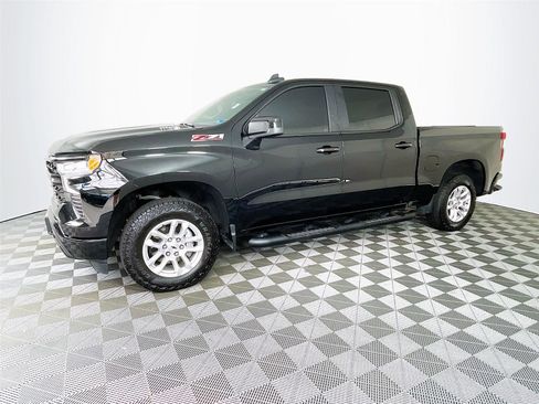 Used 2025 Chevrolet Silverado 1500 RST AWD/4WD image 4