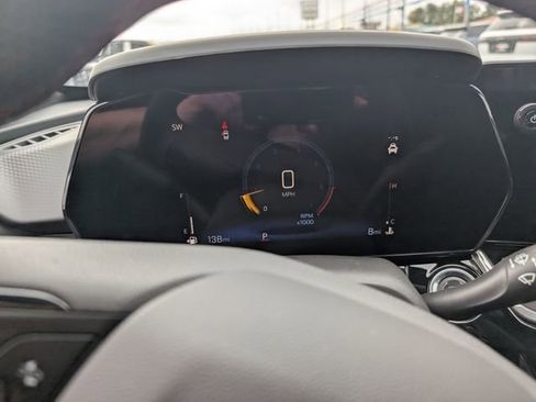 New 2026 Chevrolet Trax RS w/ Sunroof Package FWD image 19