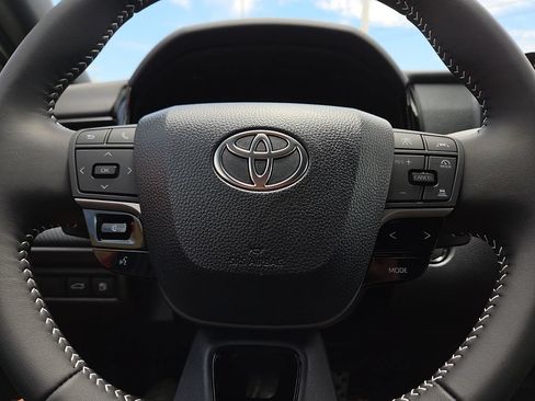 New 2026 Toyota Camry SE w/ Convenience Package FWD image 25