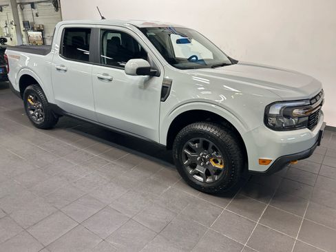Used 2023 Ford Maverick Tremor w/ Tremor Off-Road Package AWD/4WD image 2