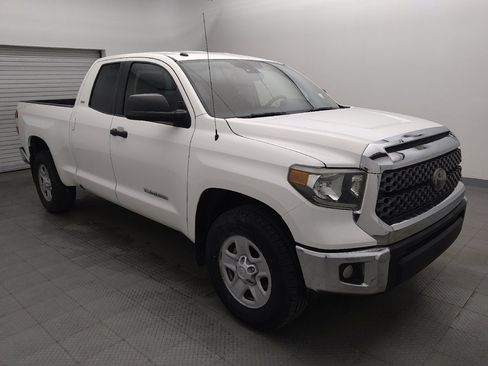 Used 2018 Toyota Tundra SR5 w/ SR5 Upgrade Package image 11