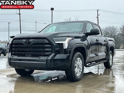 New 2026 Toyota Tundra SR5 w/ SR5 Premium Package