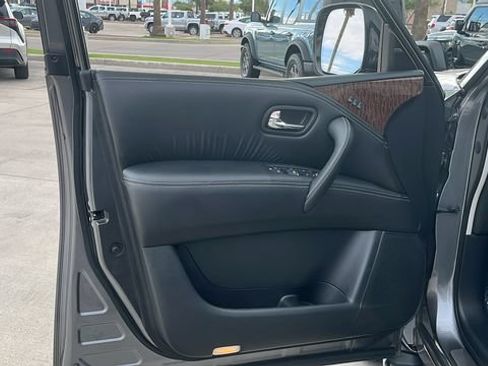 Used 2018 Nissan Armada SL w/ Premium Package RWD image 5