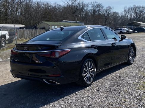 Used 2023 Lexus ES 350 w/ Premium Package image 5