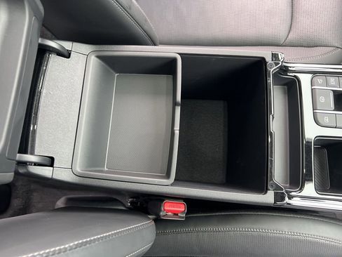 Certified 2024 Kia Sorento SX image 26