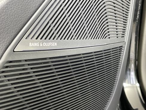 New 2025 Audi Q8 Prestige image 24