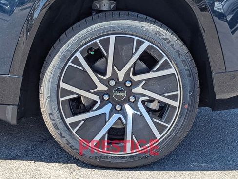 New 2025 Jeep Wagoneer S Limited image 32