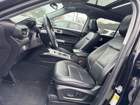Used 2021 Ford Explorer Limited w/ Equipment Group 301A image 7