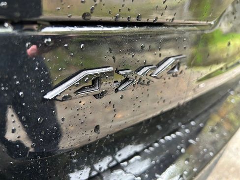 New 2025 Jeep Grand Cherokee Altitude image 6