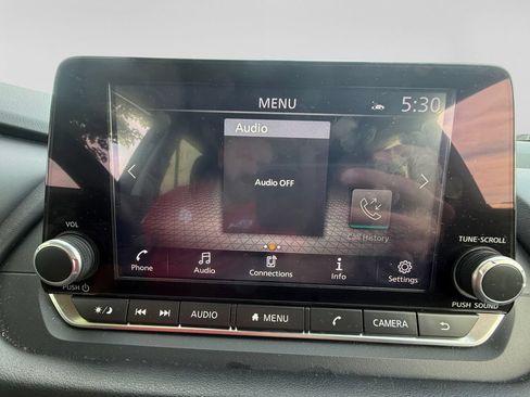 Used 2025 Nissan Rogue SV AWD/4WD image 24