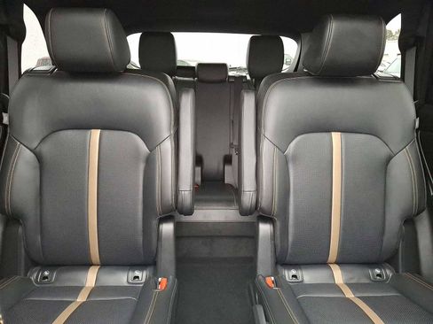 Used 2024 MAZDA CX-90 3.3 Turbo w/ Premium Plus Pkg image 14