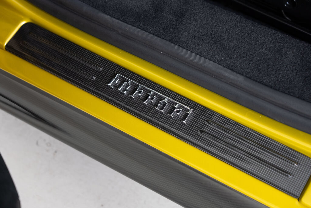 Used 2022 Ferrari SF90 Spider AWD/4WD image 37