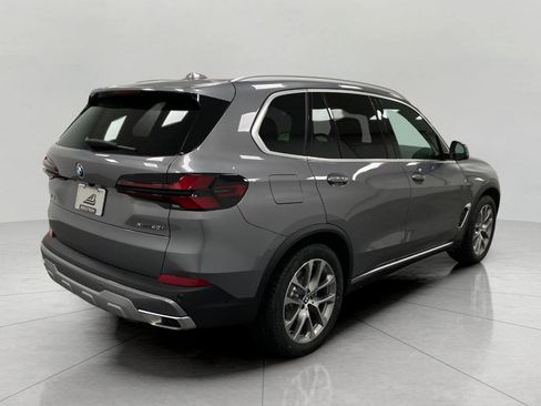 New 2026 BMW X5 xDrive40i image 3