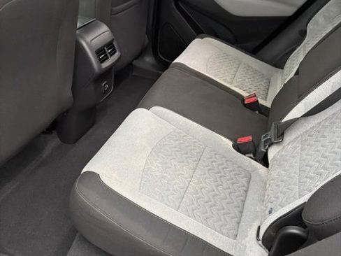 Used 2024 Chevrolet Equinox LS w/ LS Convenience Package image 9