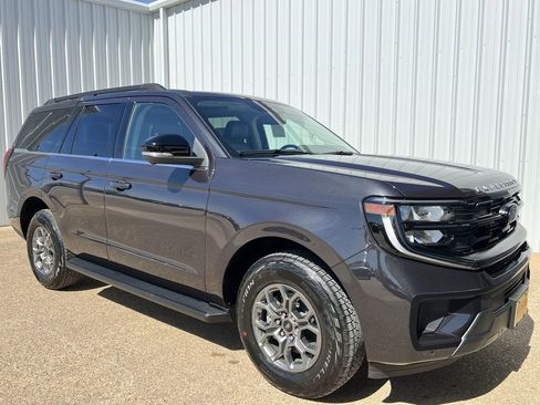 New 2026 Ford Expedition Active RWD image 1
