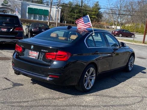 Used 2018 BMW 330i xDrive Sedan w/ Convenience Package image 5