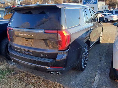 Used 2025 GMC Yukon Denali Ultimate image 10