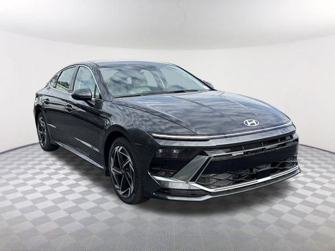 New 2026 Hyundai Sonata SEL FWD image 3