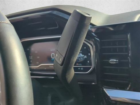 Used 2023 Chevrolet Silverado 1500 LT image 13