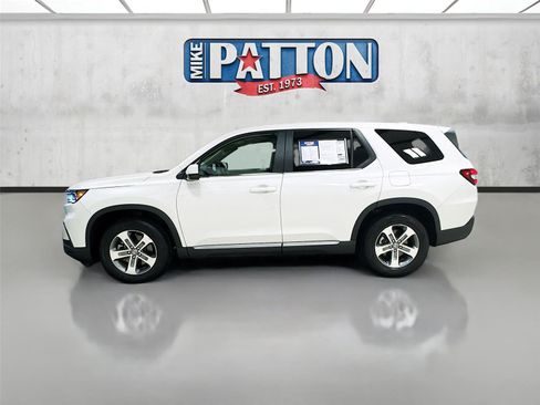 Used 2024 Honda Pilot EX-L image 4