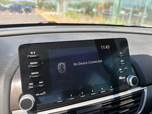 Used 2018 Honda Accord LX image 22