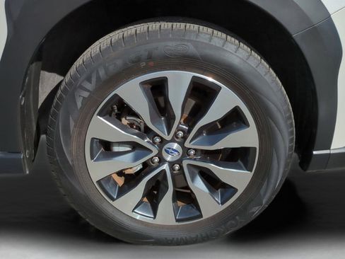 Used 2023 Subaru Outback Limited image 11