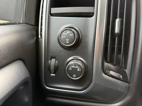Used 2015 Chevrolet Silverado 1500 LT AWD/4WD image 23