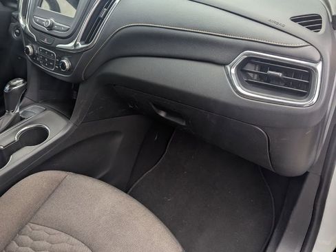 Used 2019 Chevrolet Equinox LT w/ Driver Convenience Package image 21