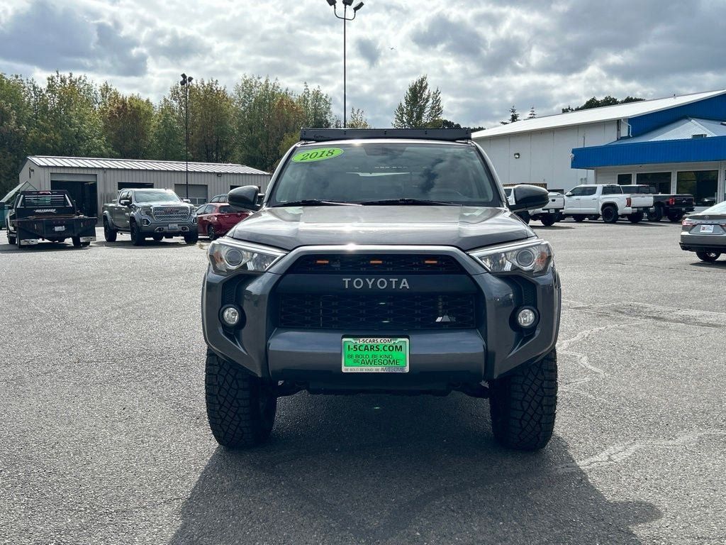 Used 2018 Toyota 4Runner SR5 AWD/4WD image 3