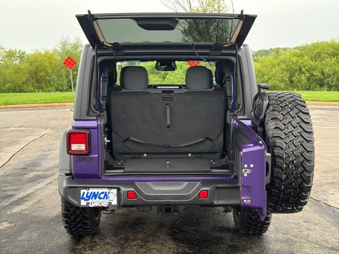 Used 2026 Jeep Wrangler Sport AWD/4WD image 34
