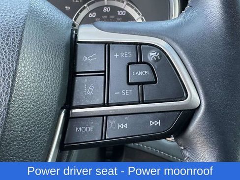 Used 2022 Toyota Highlander XSE image 8