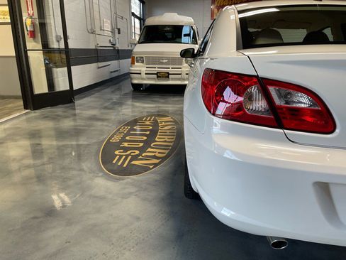 Used 2008 Chrysler Sebring Limited image 14