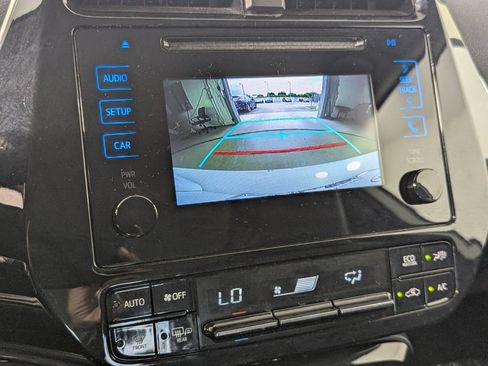 Used 2019 Toyota Prius XLE FWD image 19