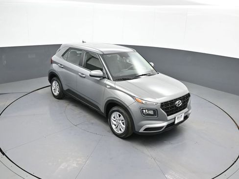 Used 2023 Hyundai Venue SE w/ Cargo Package image 35