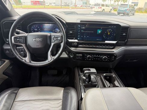 Used 2023 Chevrolet Silverado 1500 ZR2 w/ Technology Package image 5