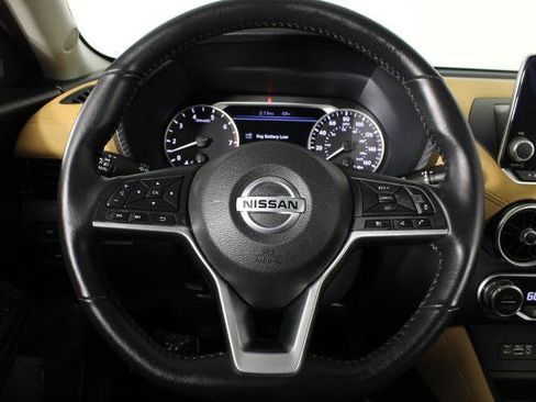 Certified 2023 Nissan Sentra SV w/ SV Premium Package FWD image 10