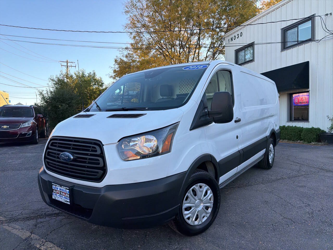 Used 2016 Ford Transit 150 130 Low Roof RWD image 1