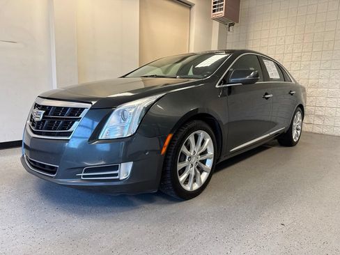 Used 2017 Cadillac XTS Luxury FWD image 2