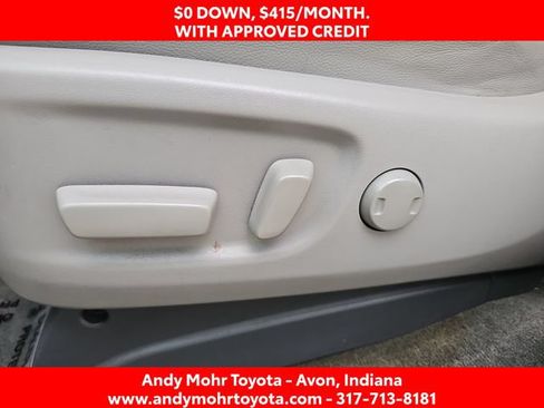 Used 2017 Toyota Sienna XLE Premium FWD image 13