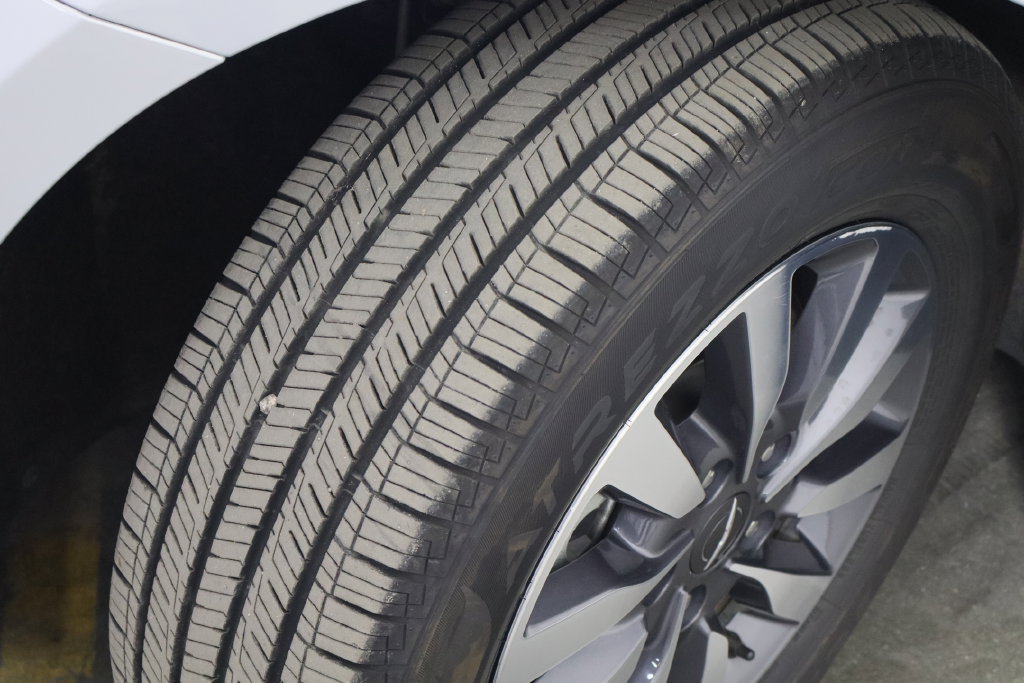 Used 2024 Chrysler Pacifica Limited FWD image 41