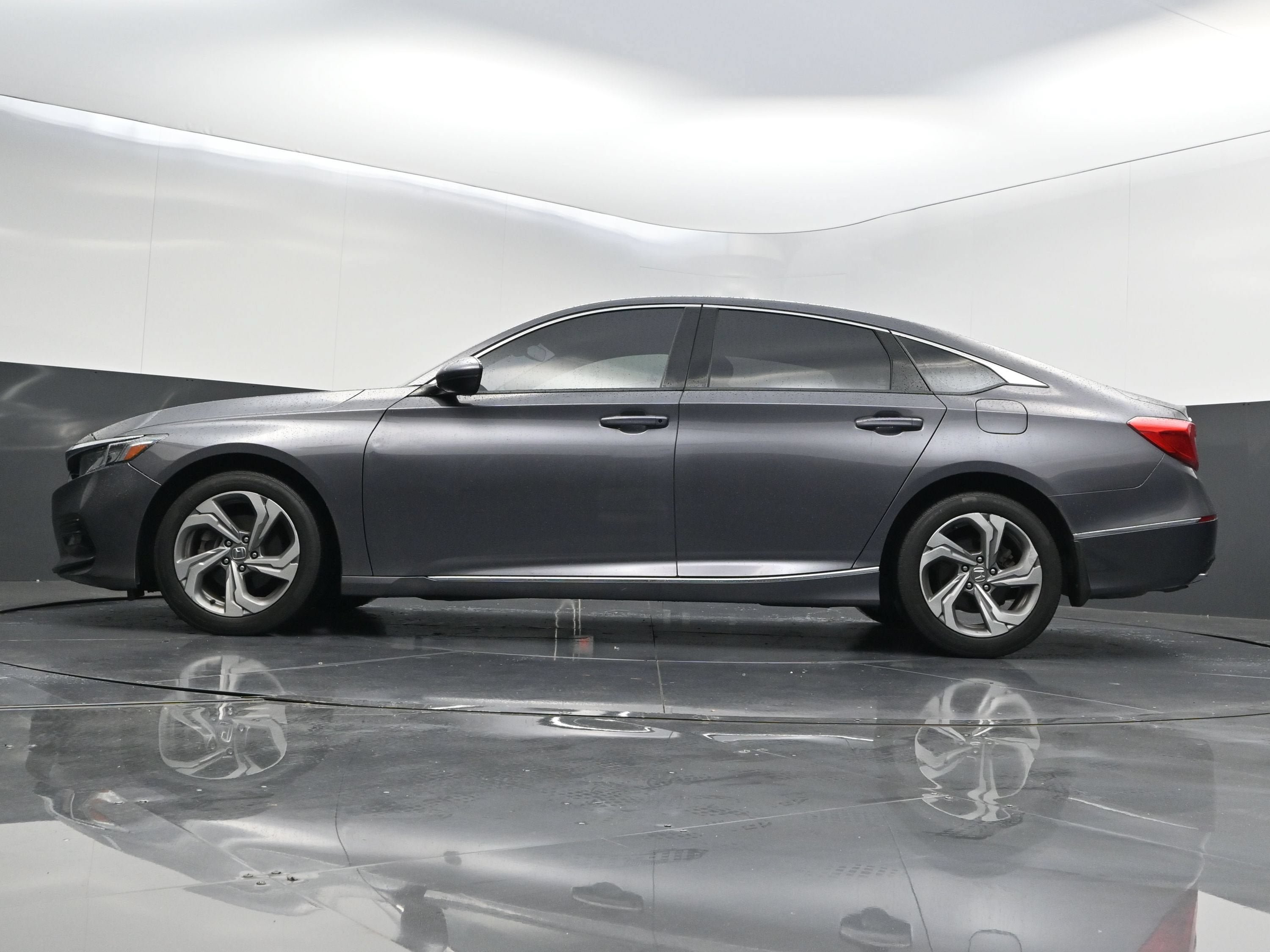 Used 2019 Honda Accord EX-L image 38