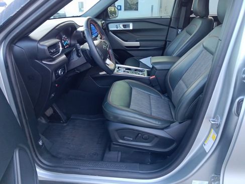 Used 2023 Ford Explorer Timberline w/ Timberline Technology Package AWD/4WD image 33