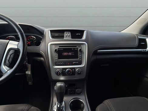 Used 2016 GMC Acadia SLE image 10