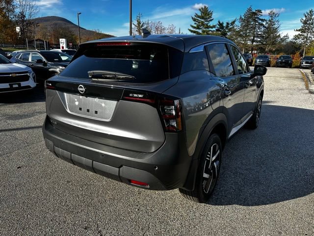 Certified 2025 Nissan Kicks SV FWD image 3