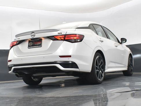New 2025 Nissan Sentra SR image 35