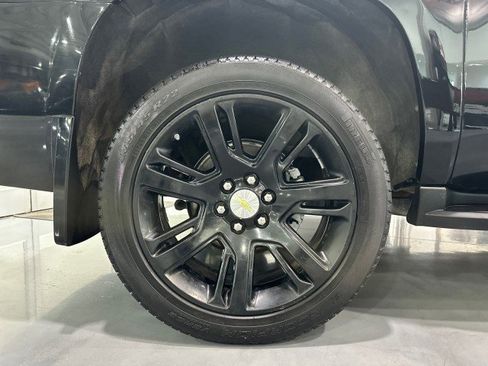 Used 2015 Chevrolet Suburban LT AWD/4WD image 9