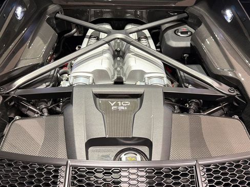 Used 2023 Audi R8 V10 performance image 12