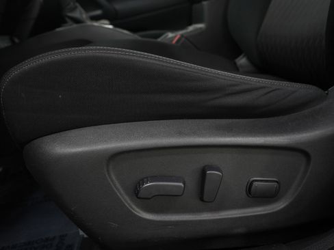 Used 2018 Nissan Rogue SV w/ Sun & Sound Touring Package image 24