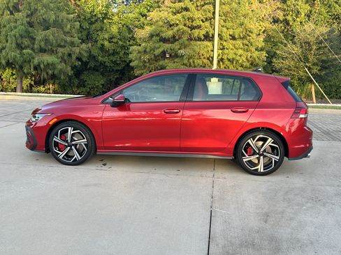 Used 2026 Volkswagen Golf S FWD image 6
